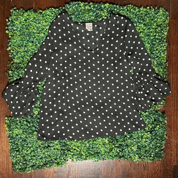 Black and White Polka Dot Top and Floral Top both size MEDIUM SOLD TOGETHER! - Picture 1 of 6